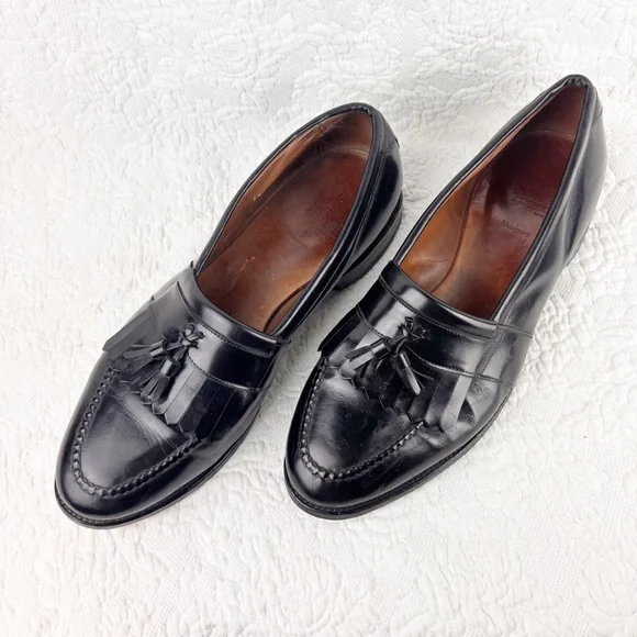 Allen Edmonds Newport Black Leather Tassel Kiltie Slip On Loafer Shoes size 12 - Picture 1 of 9